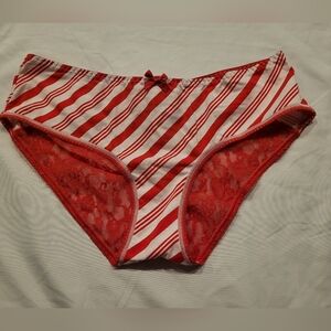 Victoria's Secret Medium Underwear NWT